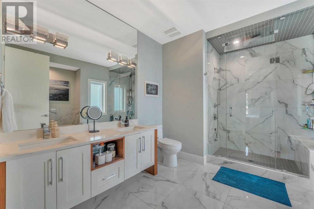Single Family House for Sale in   Avenue NE Renfrew Calgary 