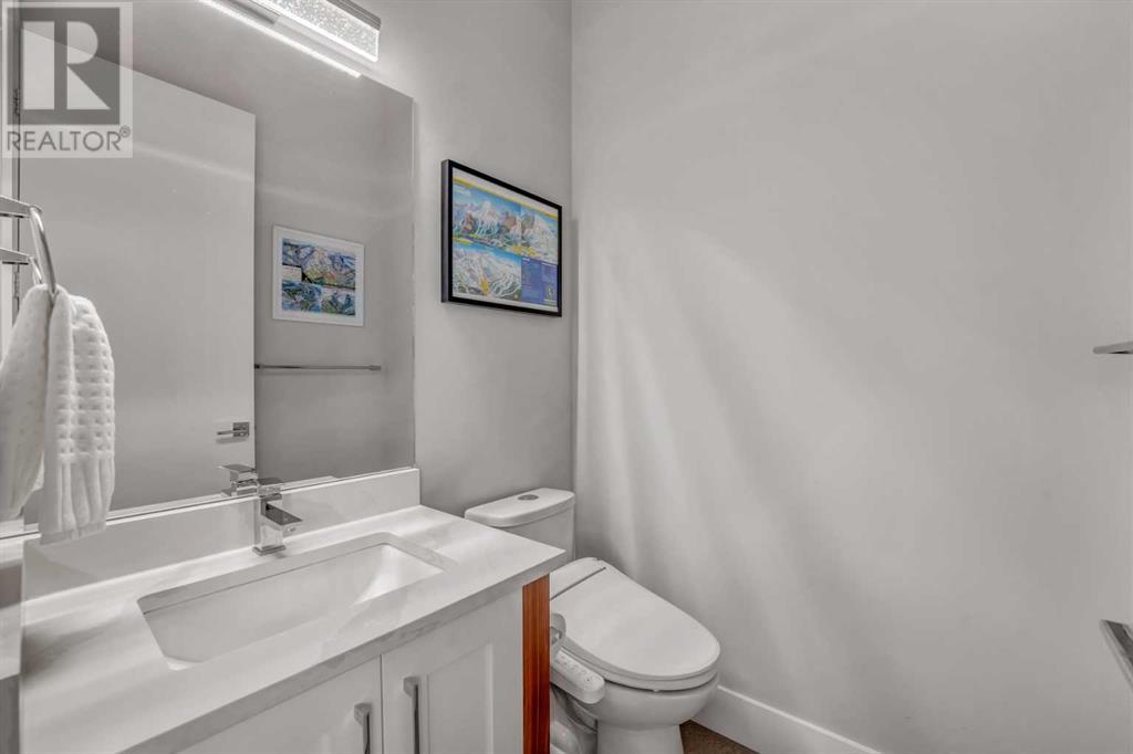 Single Family House for Sale in   Avenue NE Renfrew Calgary 