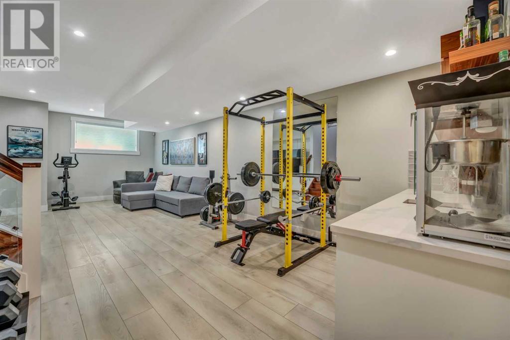 Single Family House for Sale in   Avenue NE Renfrew Calgary 