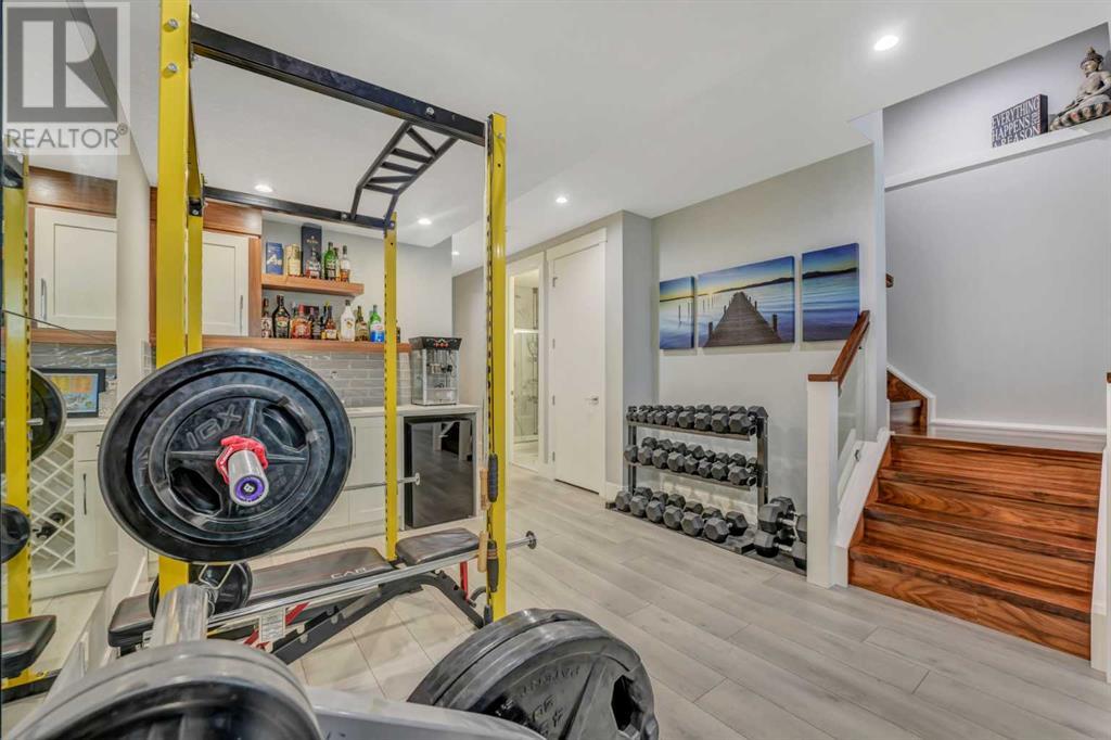 Single Family House for Sale in   Avenue NE Renfrew Calgary 