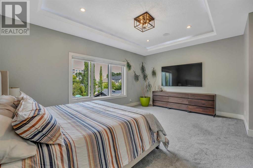 Single Family House for Sale in   Avenue NE Renfrew Calgary 