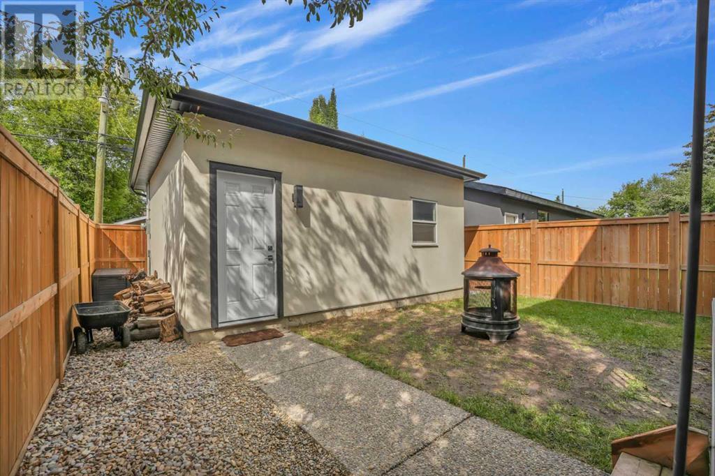 Single Family House for Sale in   Avenue NE Renfrew Calgary 
