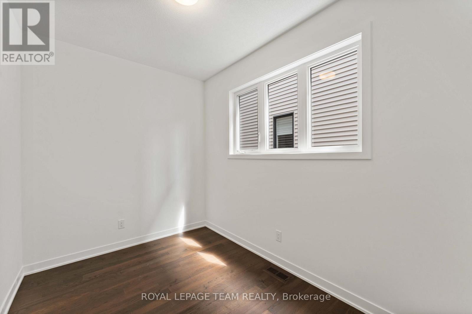 Photo 42 of 686 Fenwick Way, Ottawa ON
