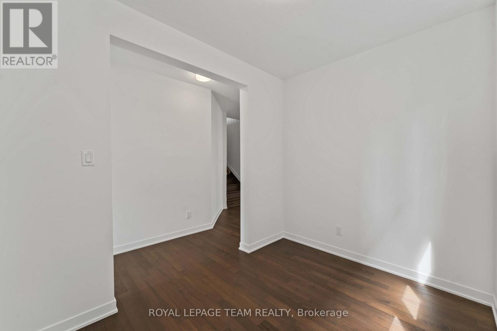 Photo 22 of 686 Fenwick Way, Ottawa ON