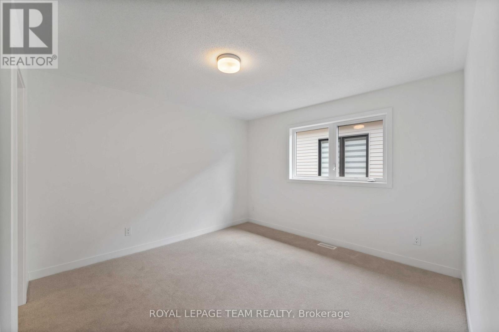 Photo 44 of 686 Fenwick Way, Ottawa ON