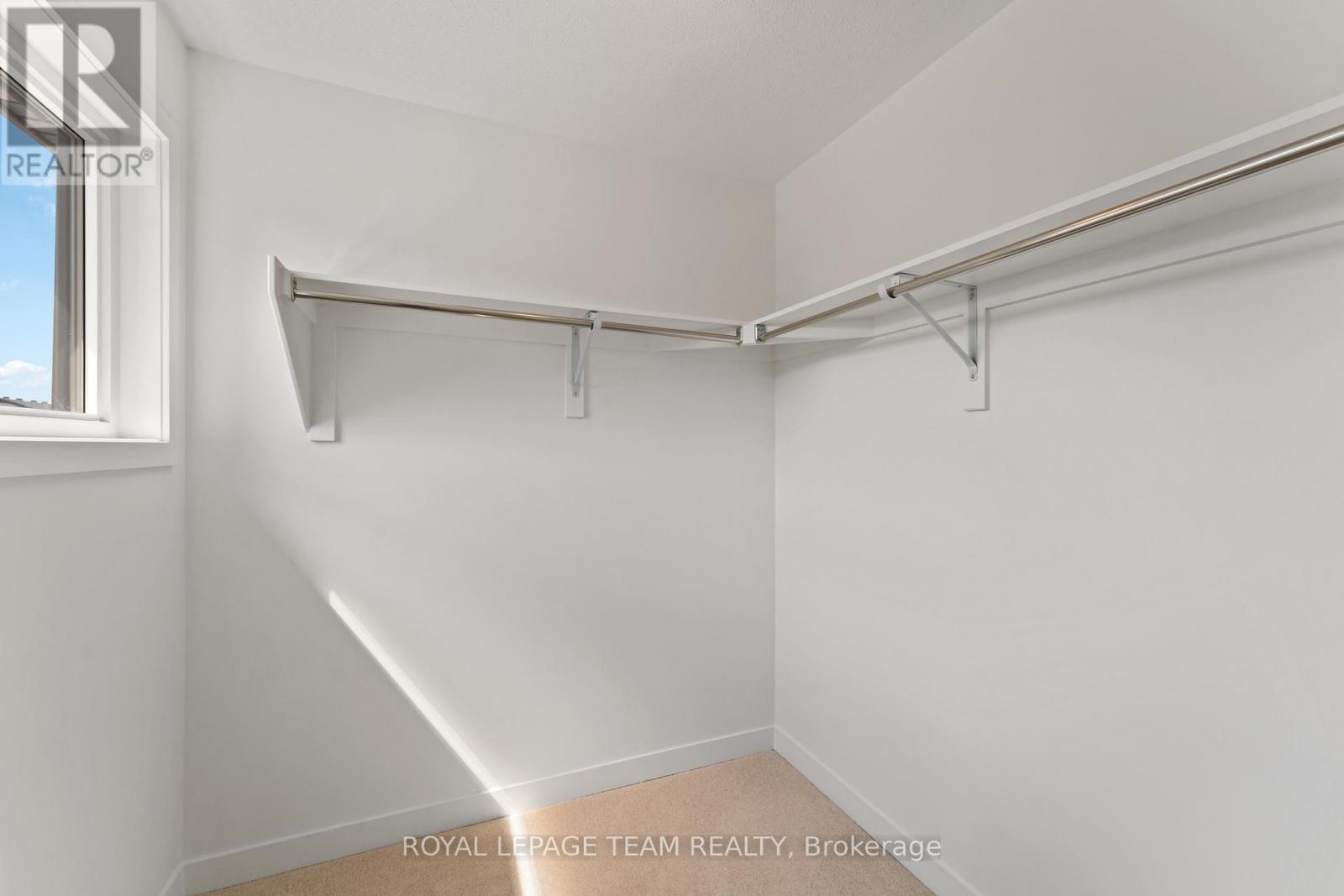 Photo 19 of 686 Fenwick Way, Ottawa ON