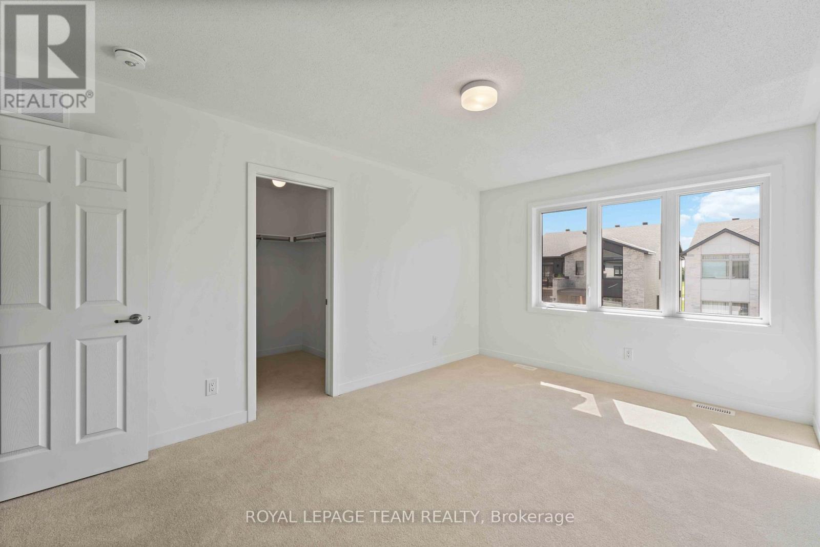 Photo 40 of 686 Fenwick Way, Ottawa ON