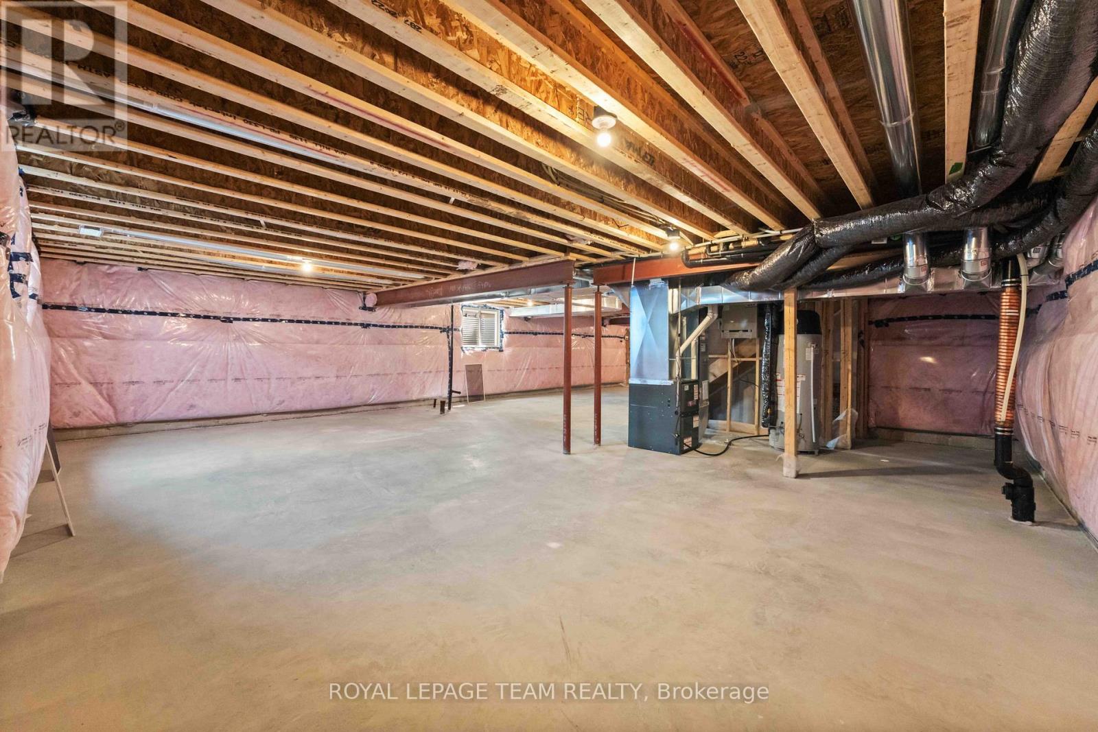 Photo 2 of 686 Fenwick Way, Ottawa ON