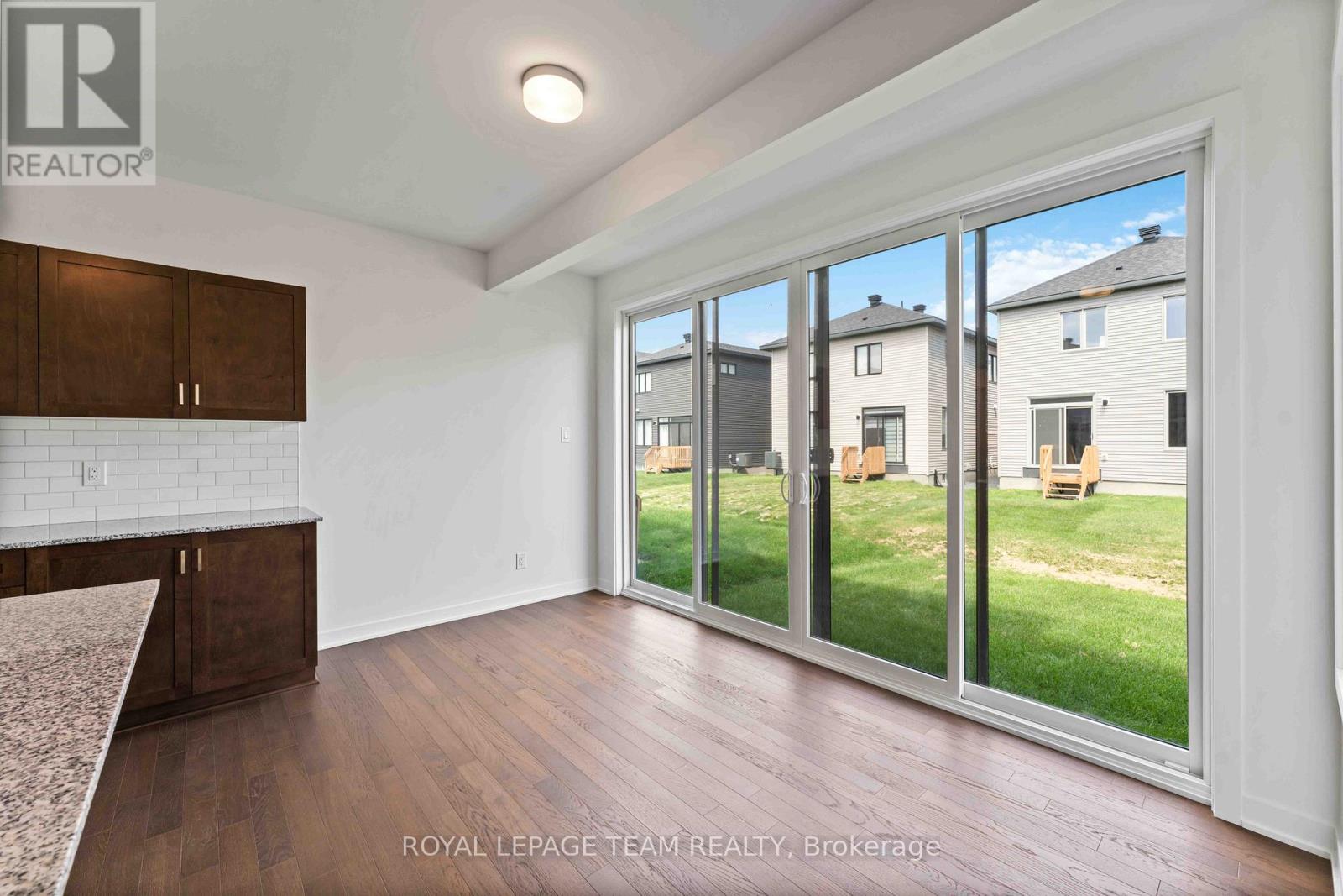 Photo 15 of 686 Fenwick Way, Ottawa ON