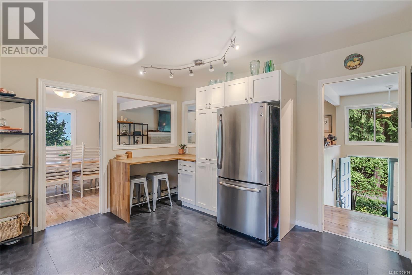 Photo 40 of 6863 Eastwind Dr, Lantzville BC