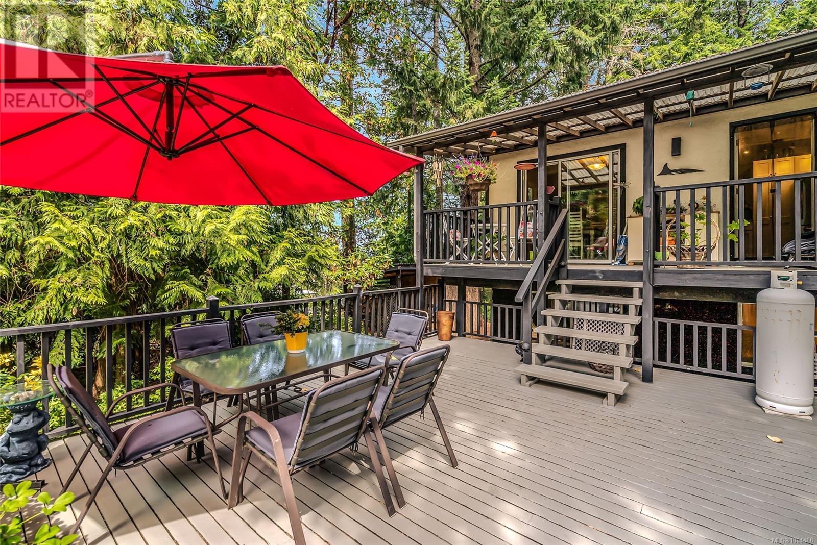 Photo 17 of 6863 Eastwind Dr, Lantzville BC