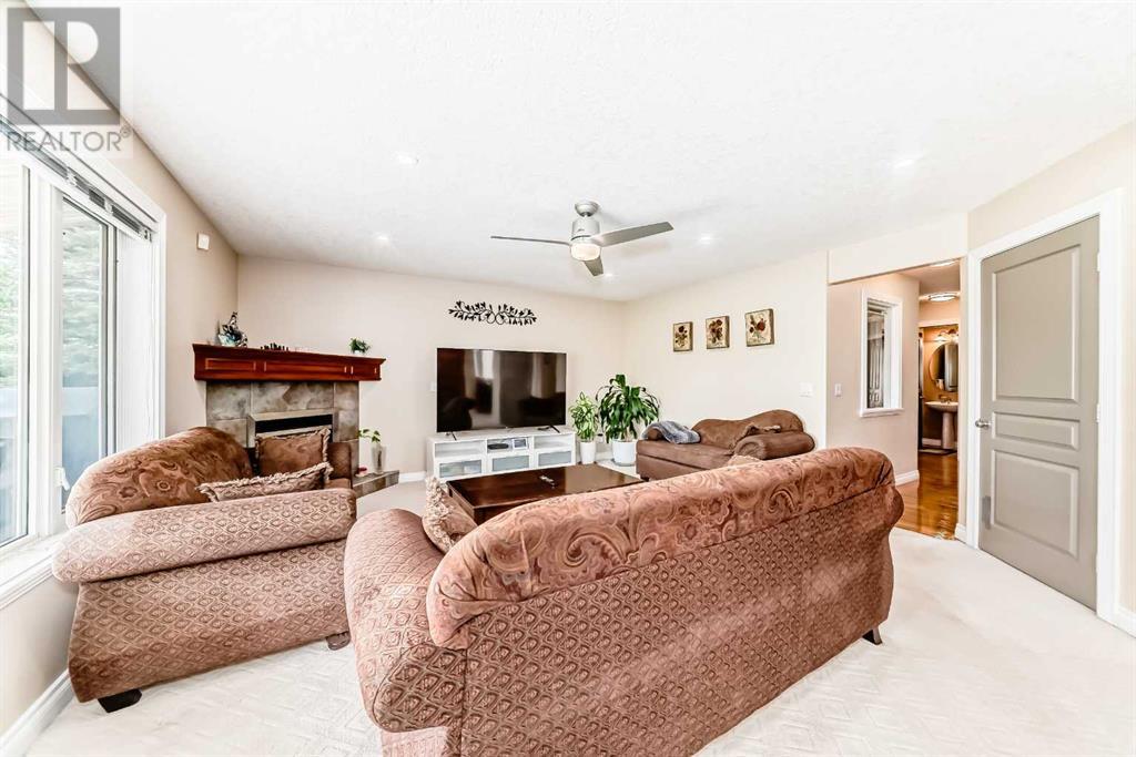 Single Family House for Sale in  Scenic View Close NW Scenic Acres Calgary 