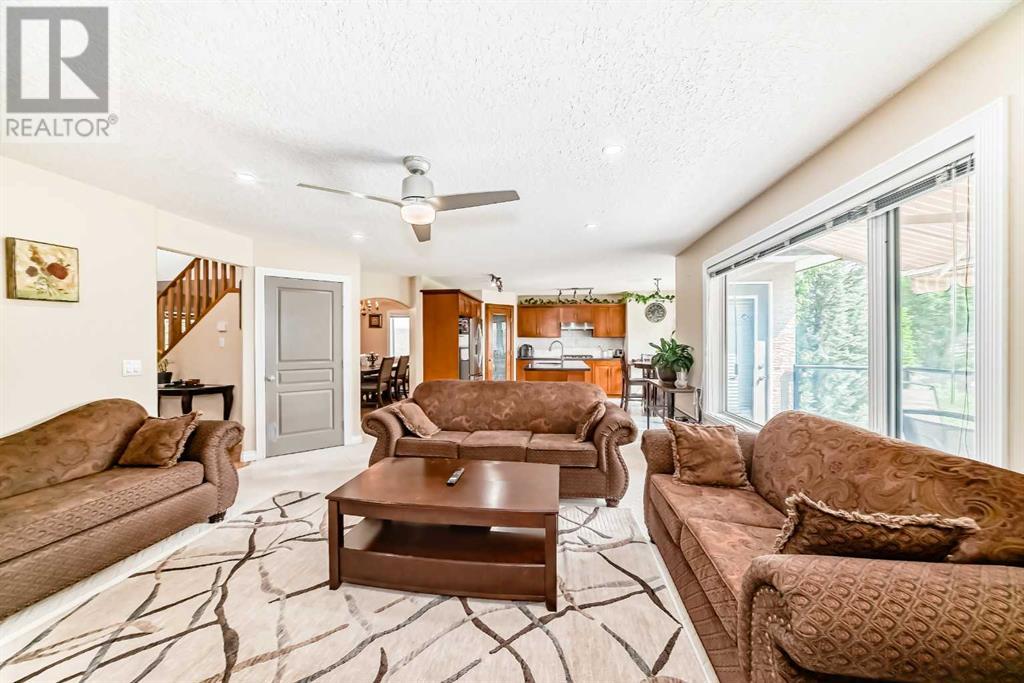 Single Family House for Sale in  Scenic View Close NW Scenic Acres Calgary 