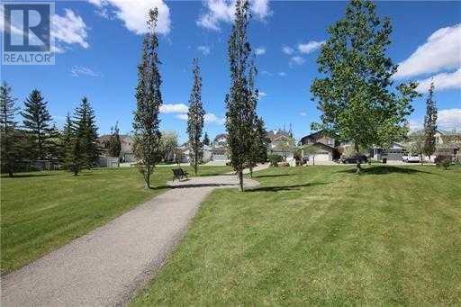 Single Family House for Sale in  Scenic View Close NW Scenic Acres Calgary 