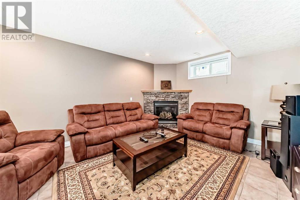 Single Family House for Sale in  Scenic View Close NW Scenic Acres Calgary 