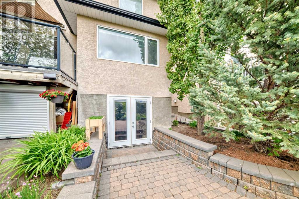Single Family House for Sale in  Scenic View Close NW Scenic Acres Calgary 