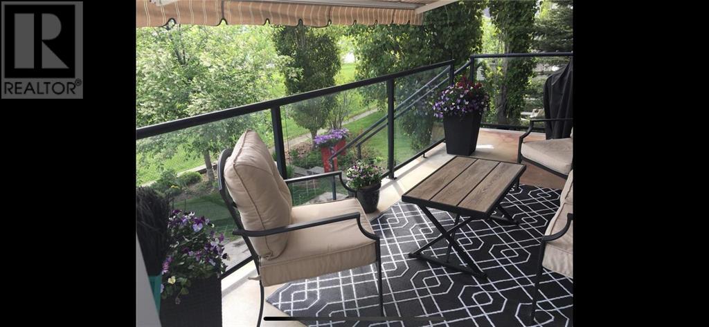 Single Family House for Sale in  Scenic View Close NW Scenic Acres Calgary 