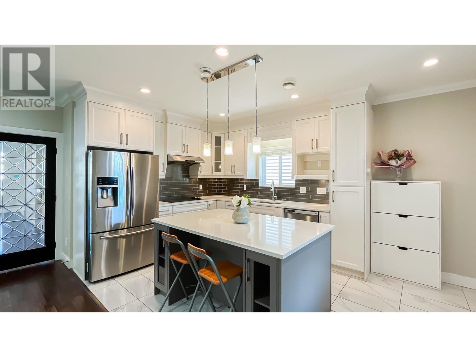 Photo 14 of 260 Hampton Street, New Westminster BC