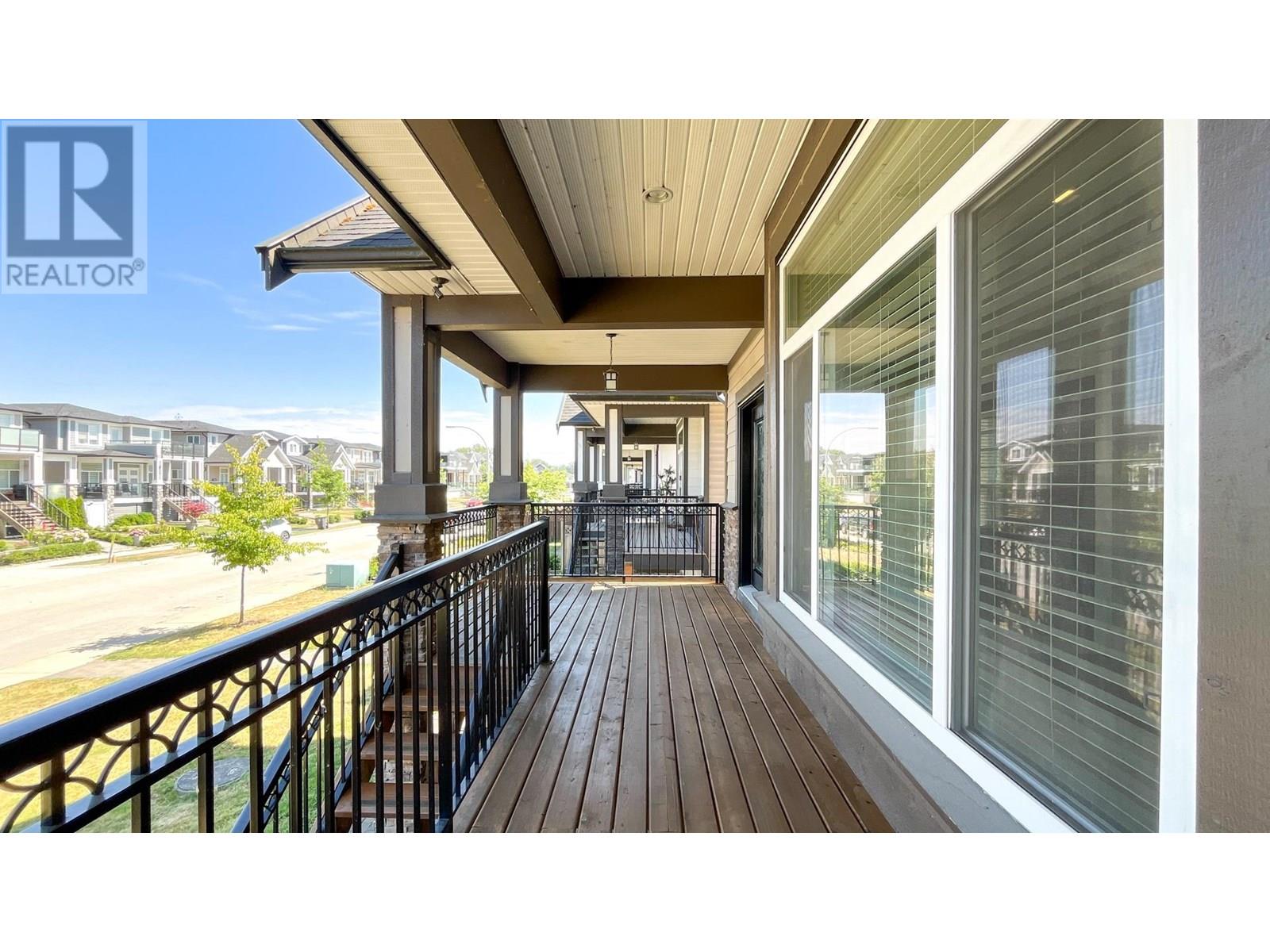 Photo 4 of 260 Hampton Street, New Westminster BC