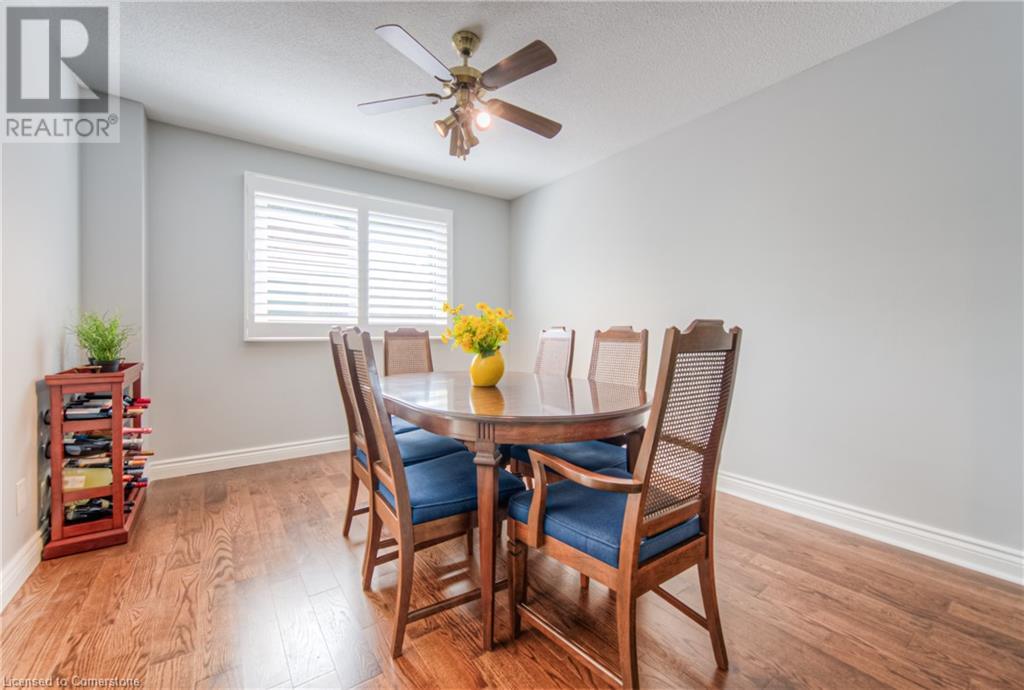 Photo 14 of 644 Donna Court, Burlington ON