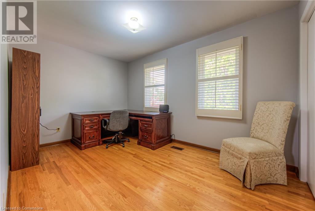 Photo 24 of 644 Donna Court, Burlington ON