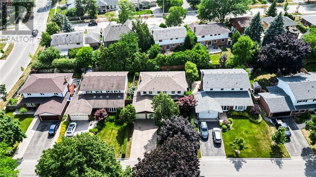 Photo 27 of 644 Donna Court, Burlington ON