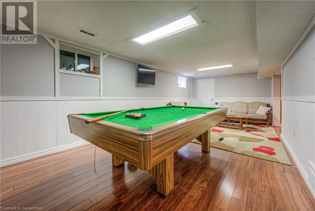 Photo 43 of 644 Donna Court, Burlington ON