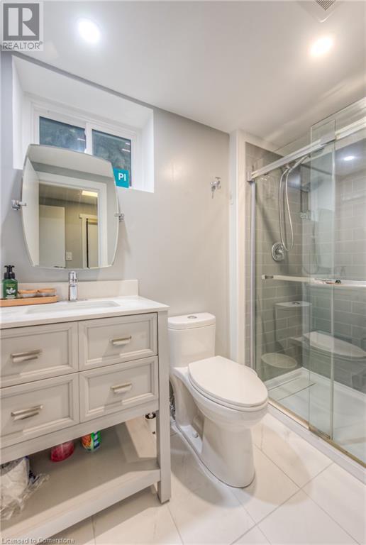Photo 45 of 644 Donna Court, Burlington ON
