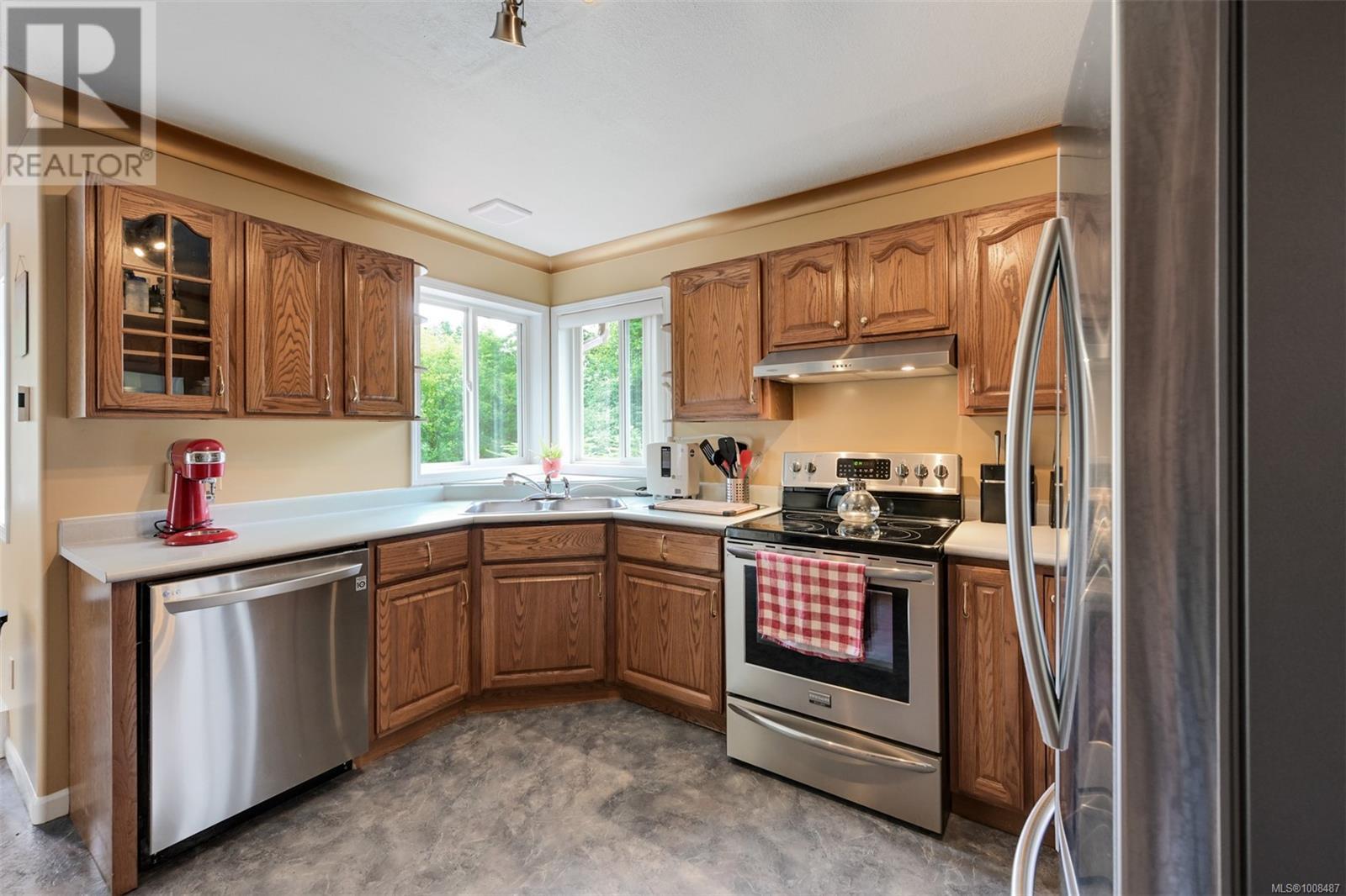 3529 Dougan Dr, Cobble Hill