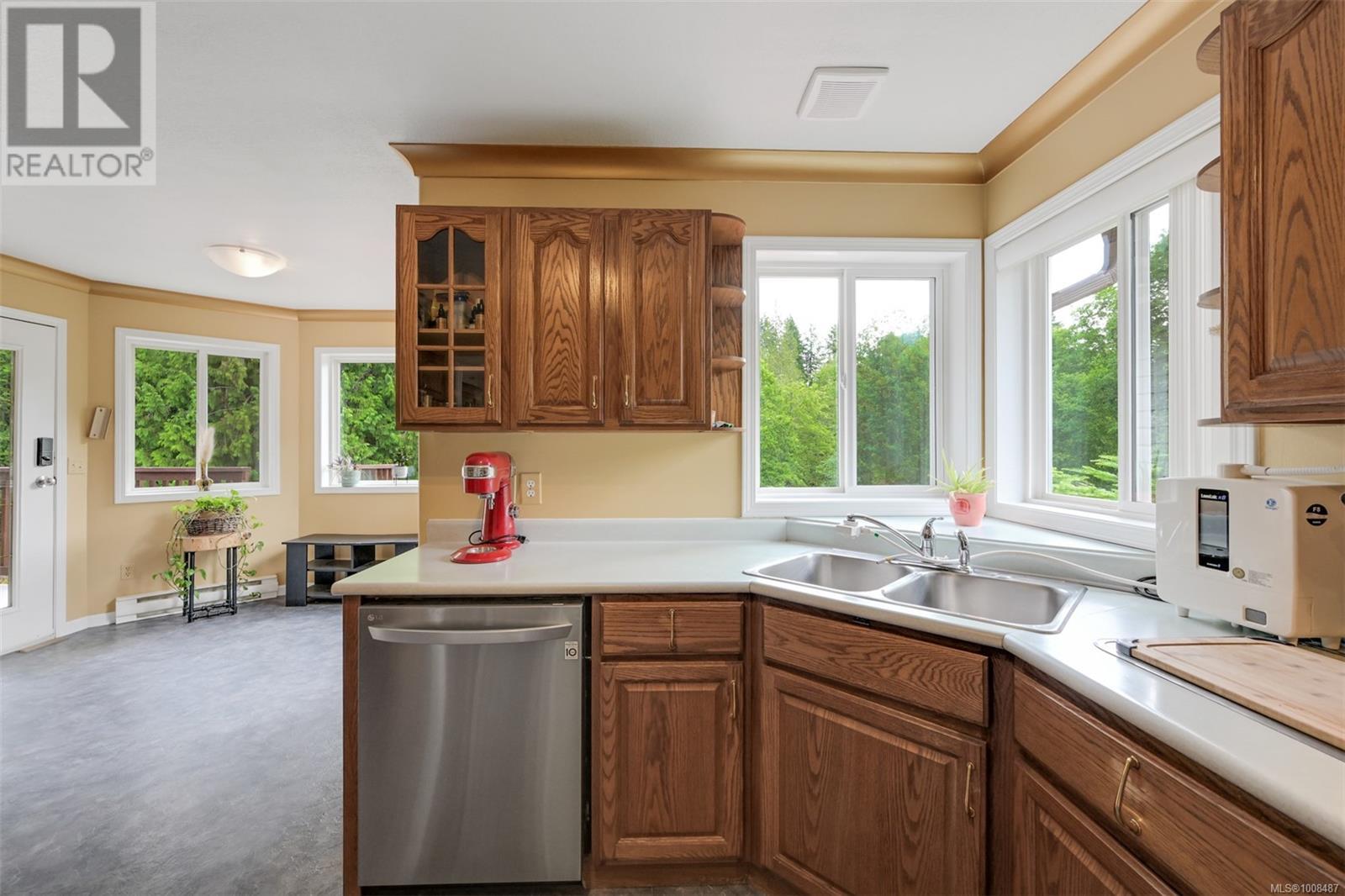 3529 Dougan Dr, Cobble Hill