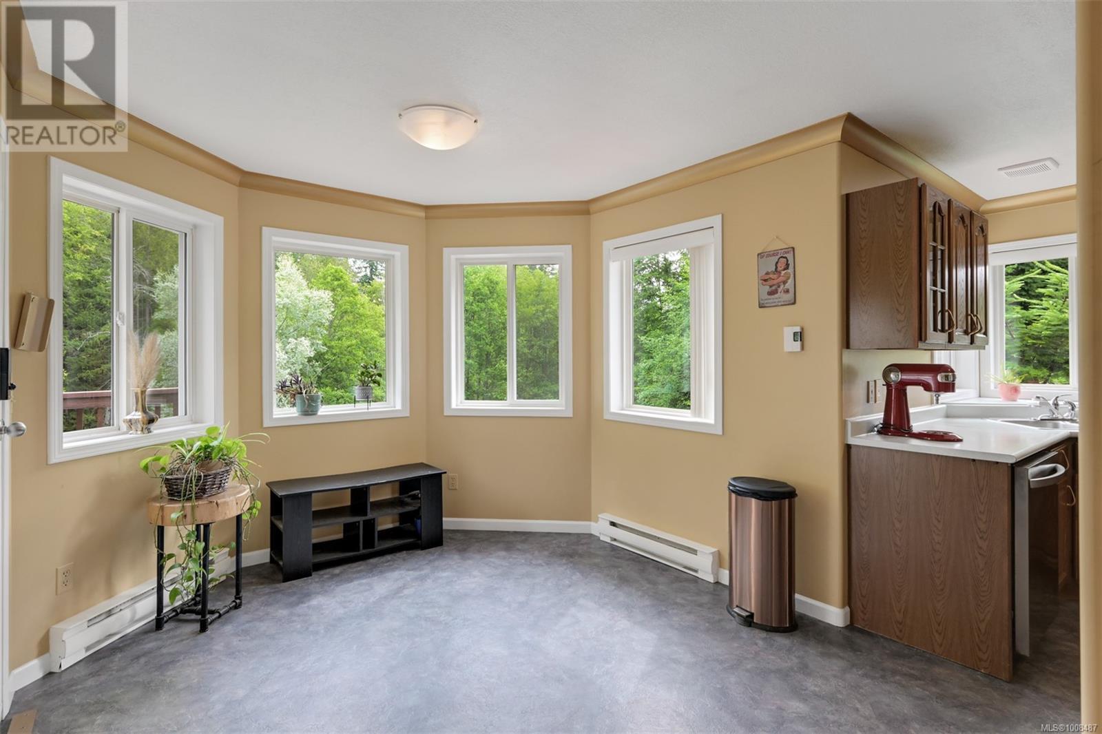 3529 Dougan Dr, Cobble Hill