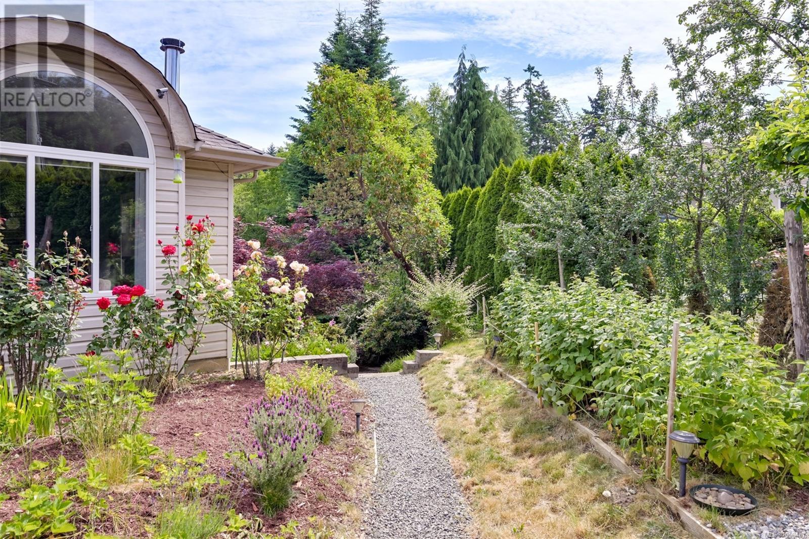 3529 Dougan Dr, Cobble Hill