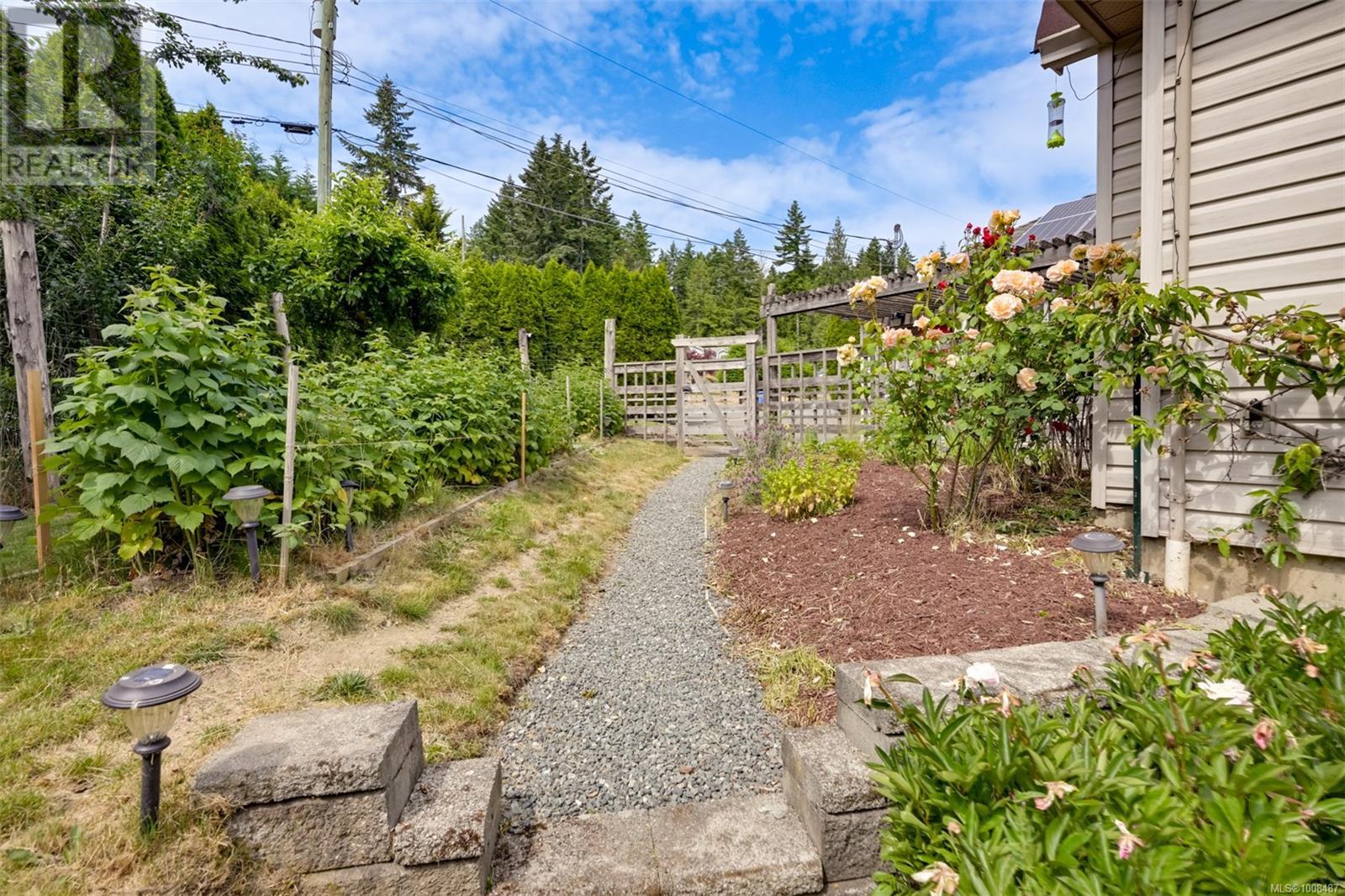 3529 Dougan Dr, Cobble Hill