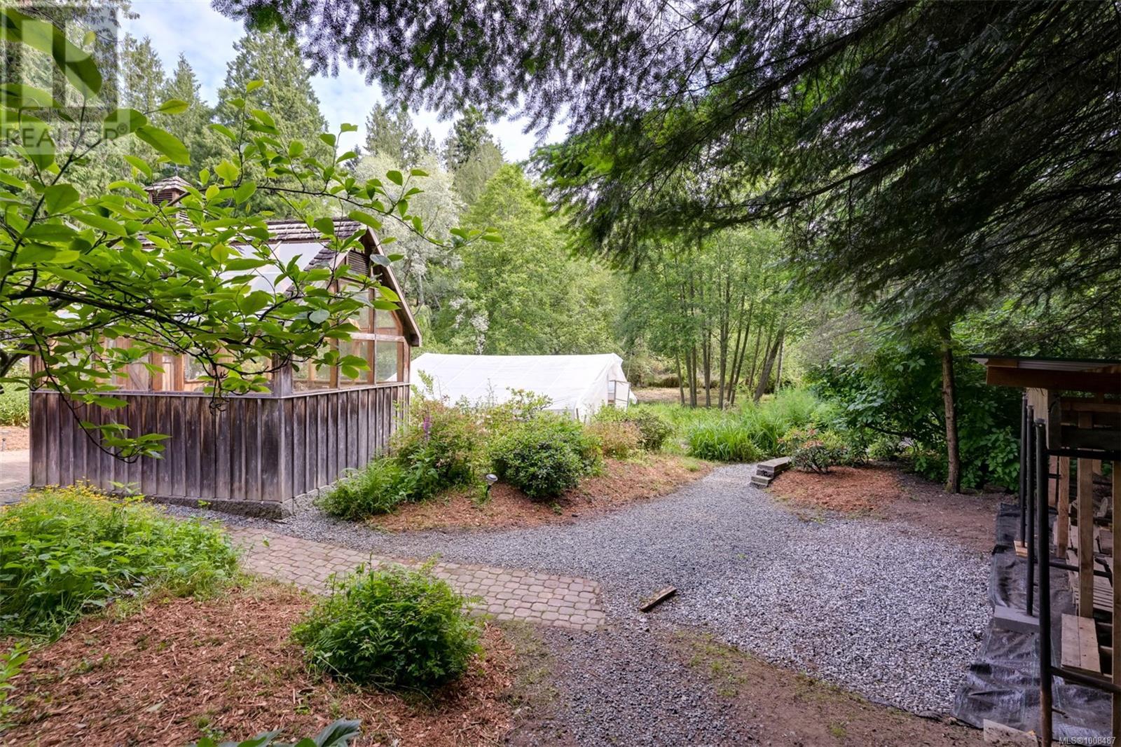 3529 Dougan Dr, Cobble Hill
