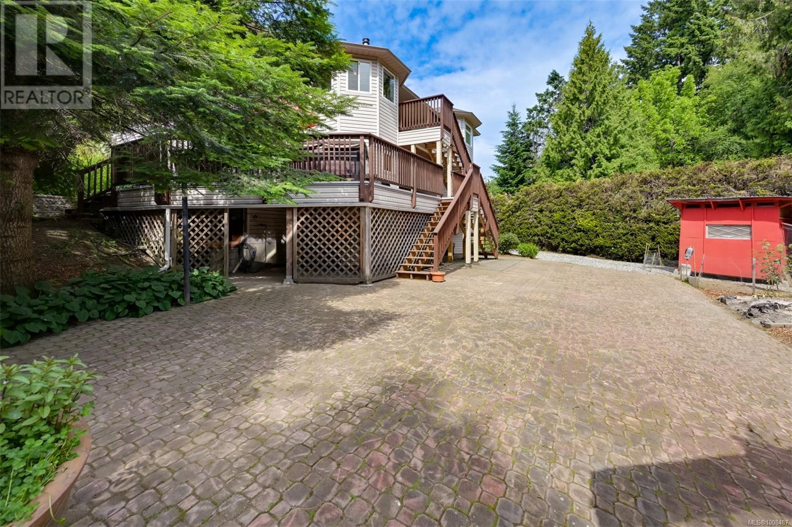 3529 Dougan Dr, Cobble Hill