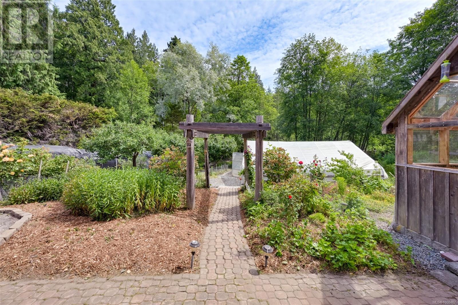 3529 Dougan Dr, Cobble Hill