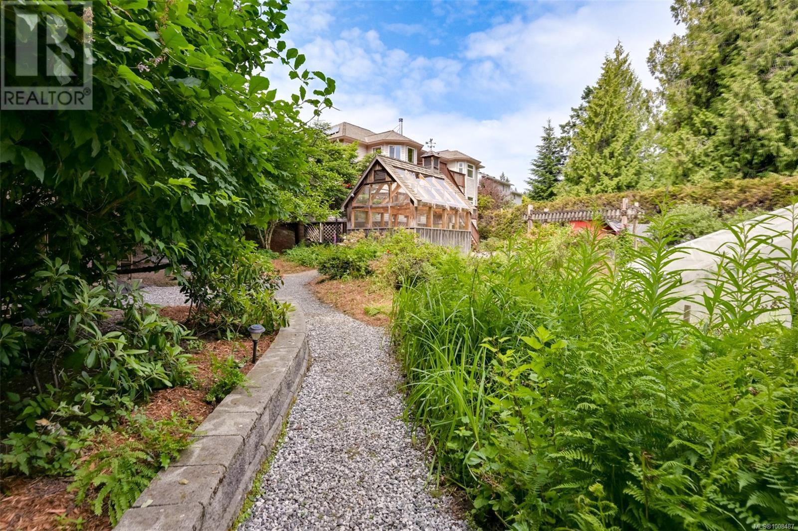 3529 Dougan Dr, Cobble Hill