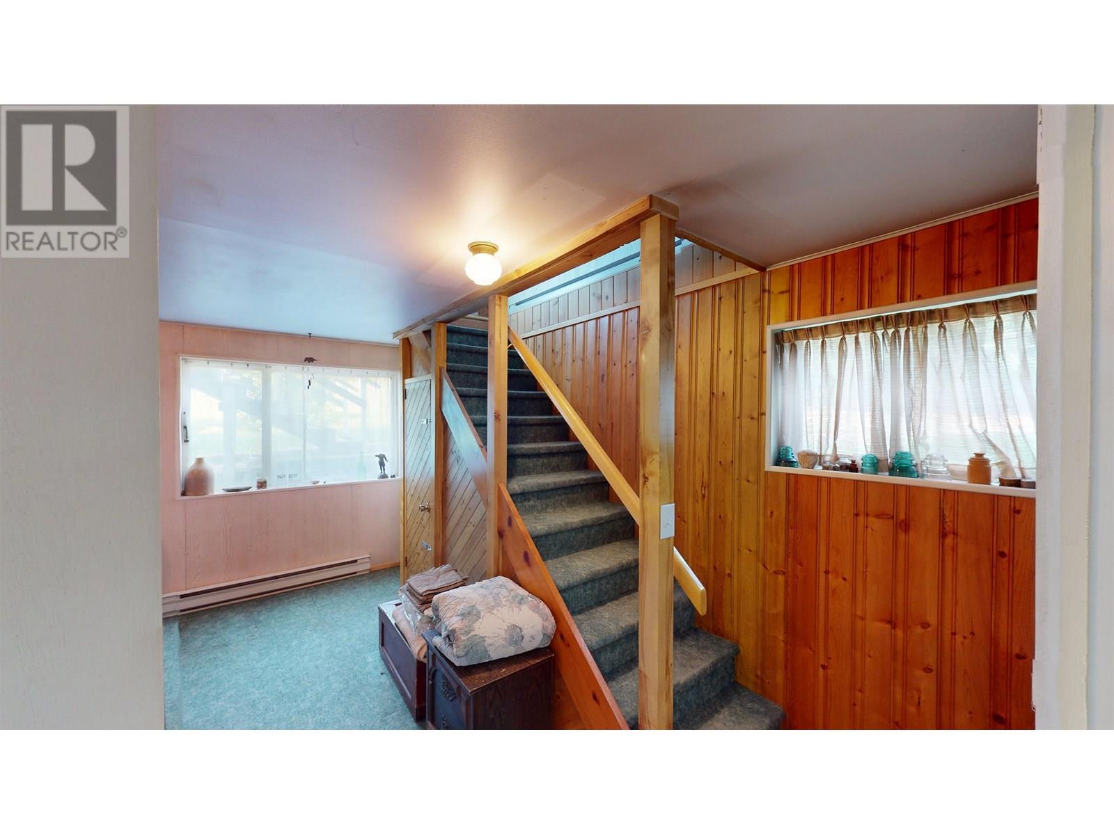 Photo 24 of 10719 Dr Greene Street, Hudsons Hope BC