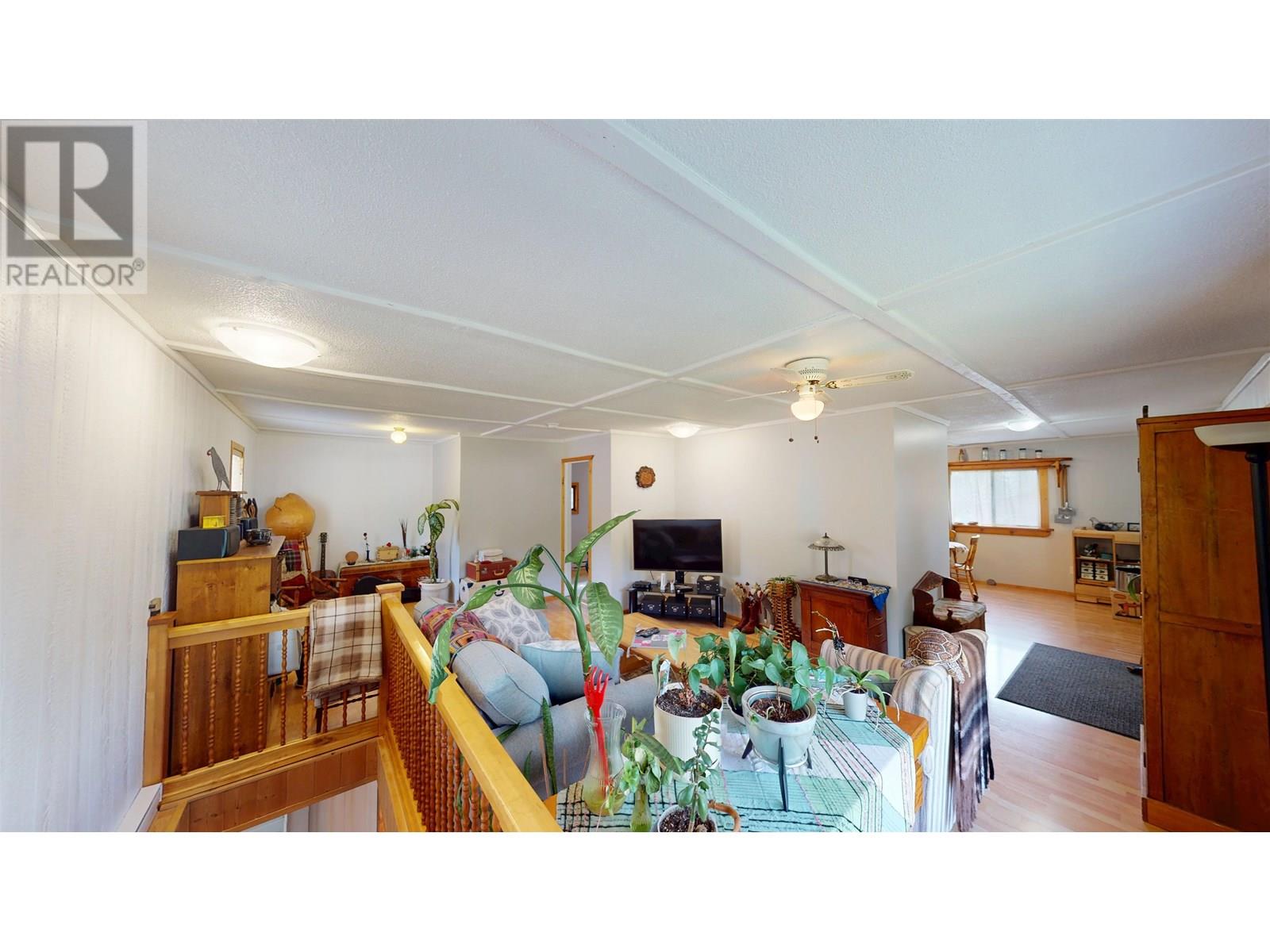 Photo 12 of 10719 Dr Greene Street, Hudsons Hope BC