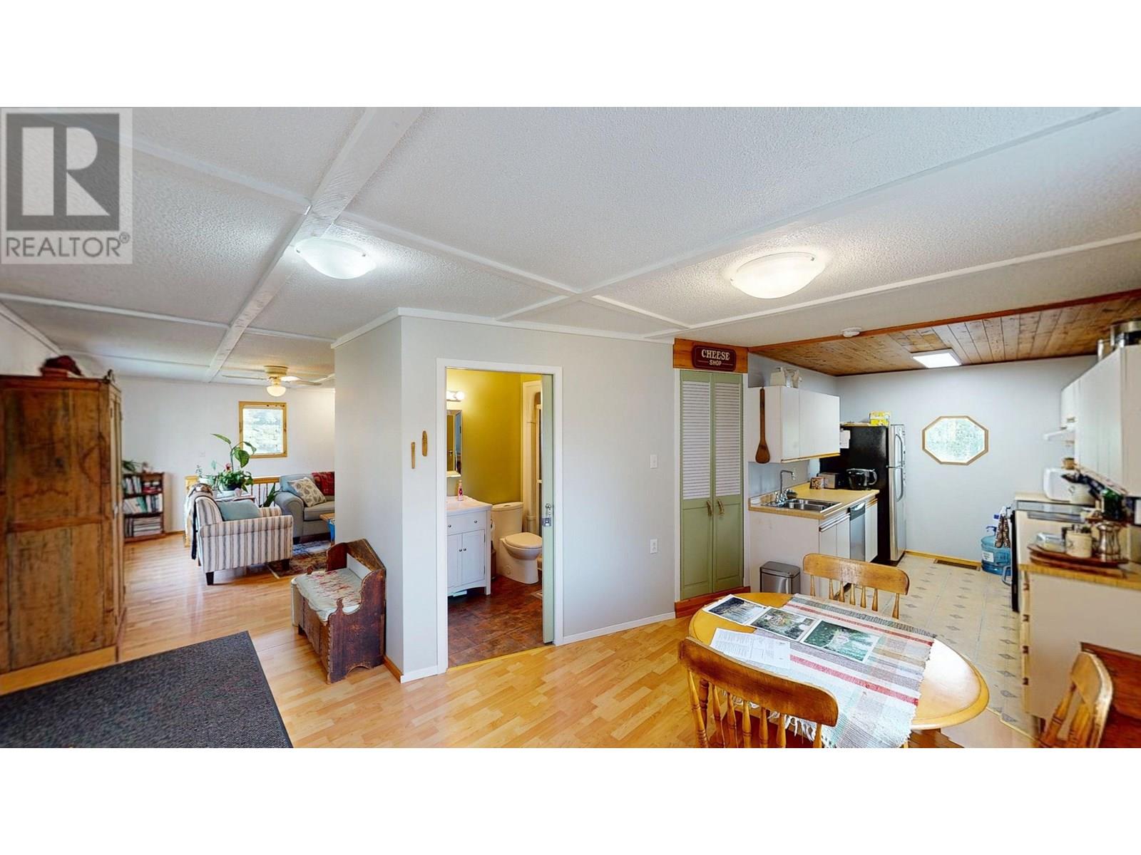 Photo 5 of 10719 Dr Greene Street, Hudsons Hope BC