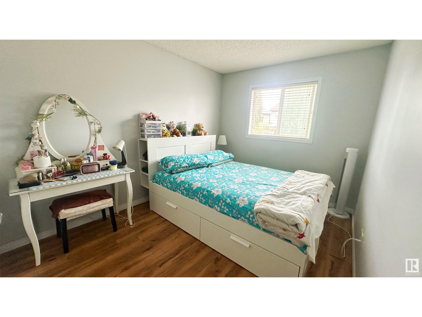 Photo 13 of 613 83 St Sw, Edmonton AB