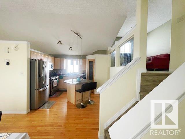 Photo 5 of 613 83 St Sw, Edmonton AB