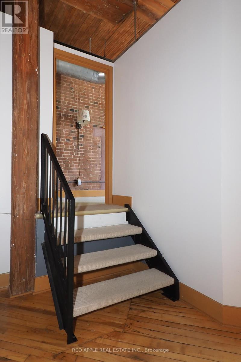 Photo 22 of 121 26 Ontario Street, Guelph ON