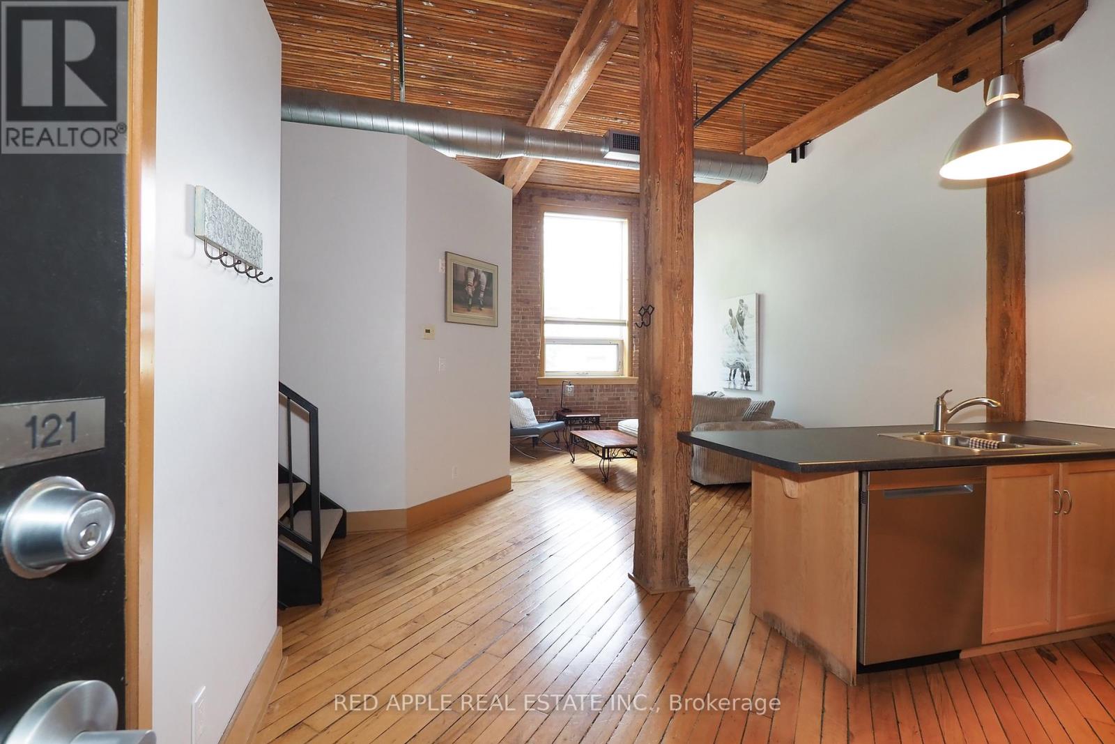 Photo 7 of 121 26 Ontario Street, Guelph ON