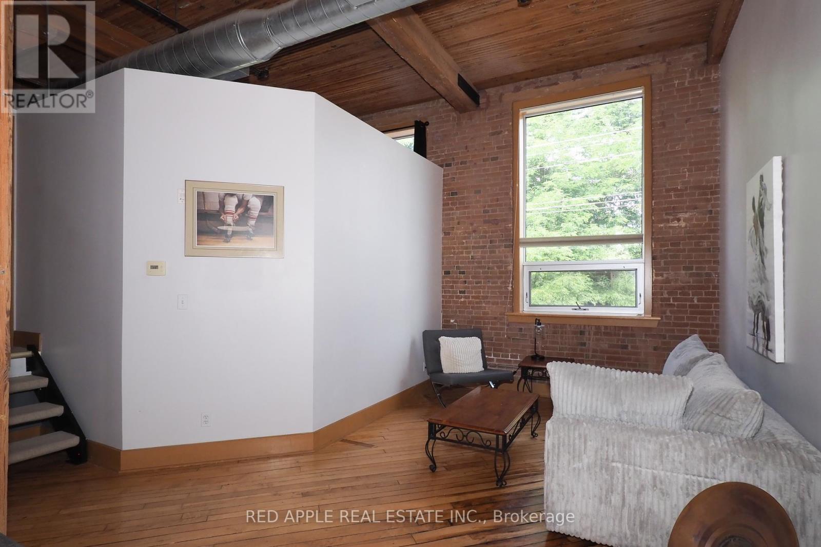 Photo 9 of 121 26 Ontario Street, Guelph ON