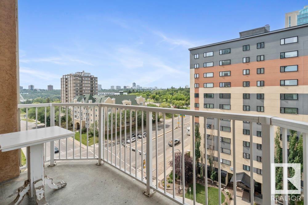 Photo 9 of 802 9707 105 St Nw, Edmonton AB