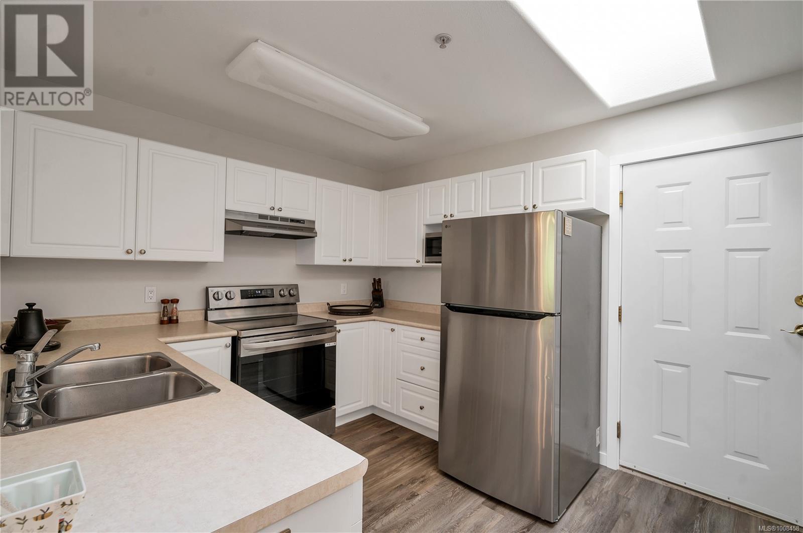 Photo 11 of 20 251 Mcphedran Rd, Campbell River BC