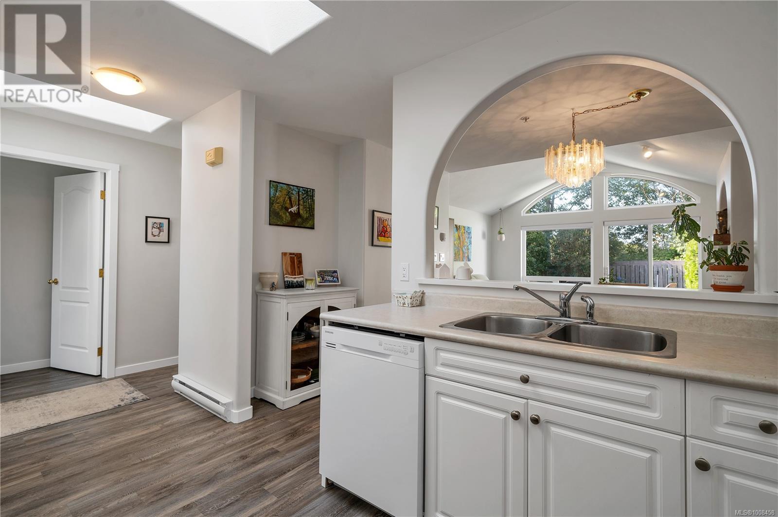 Photo 14 of 20 251 Mcphedran Rd, Campbell River BC
