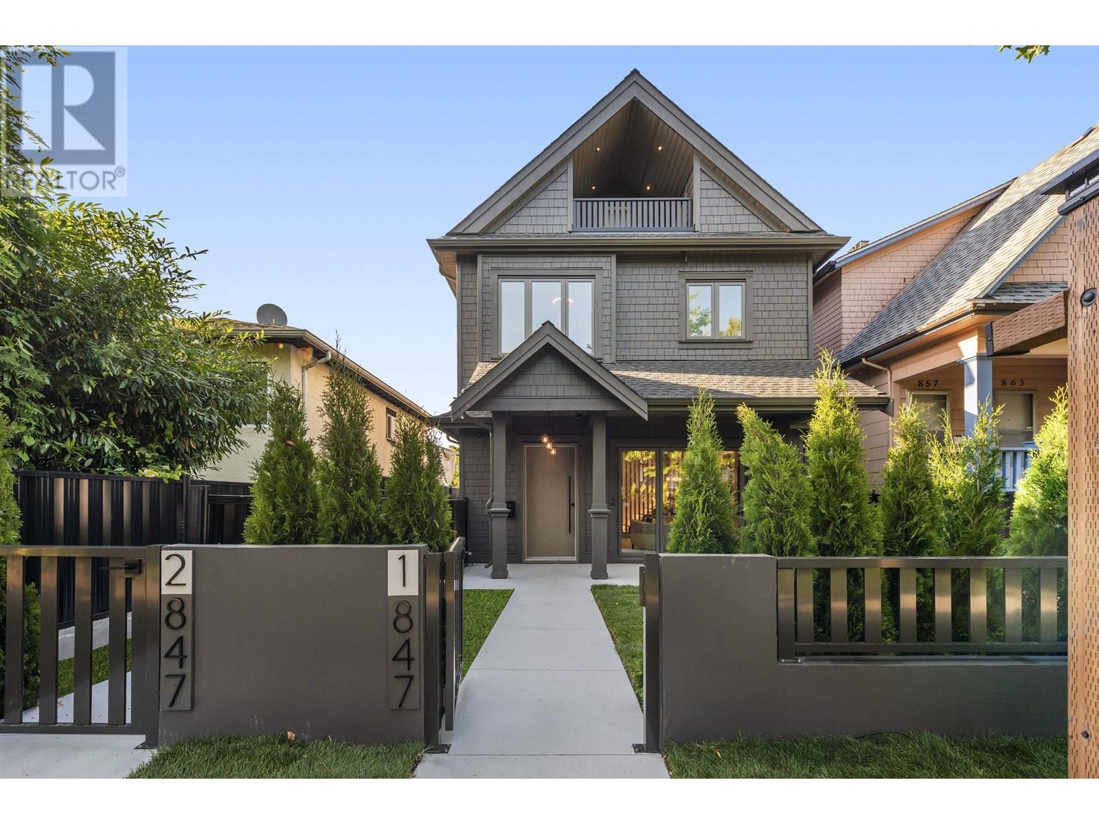 Photo 6 of 2 847 E 10th Avenue, Vancouver BC