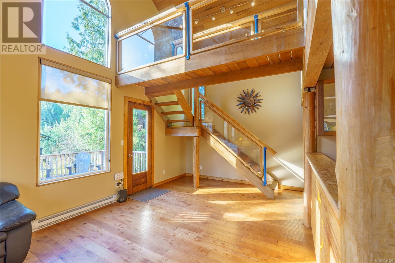 316 Leighton Way, Tofino